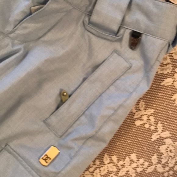 DC SKI SNOWBOARDING SNOW PANTS WATERPROOF LINED NEW - Picture 4 of 9